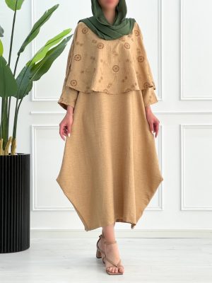 ست شومیز و سارافون سپیده، دارای شومیز طرحدار و سارافون ساده، فری سایز، مناسب سایزهای ۳۶ تا ۴۶، در ۴ رنگ متنوع، با جنس شانتون باکیفیت، سبک و خنک، ایده‌آل برای مهمانی، دورهمی و مسافرت.