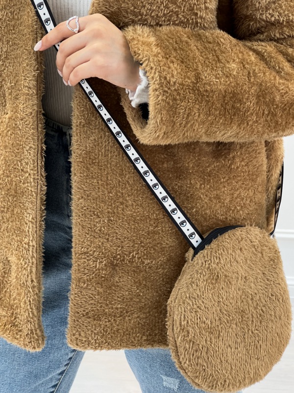 Picsart_25-10-16_13-52-26-915