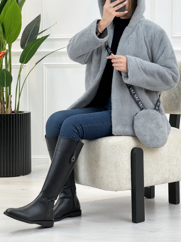 Picsart_25-10-16_13-59-20-676