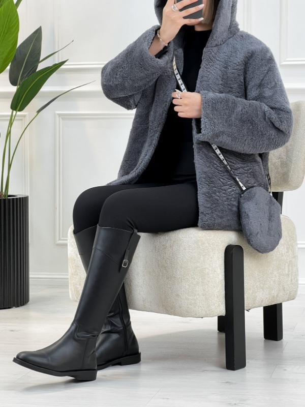 Picsart_25-10-16_13-59-42-135