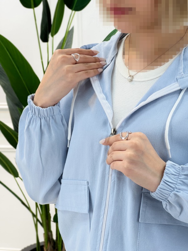 Picsart_25-10-27_22-40-51-946