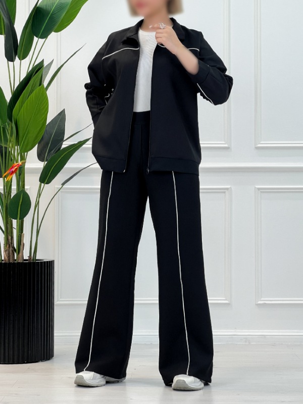 Picsart_25-10-27_22-59-42-864