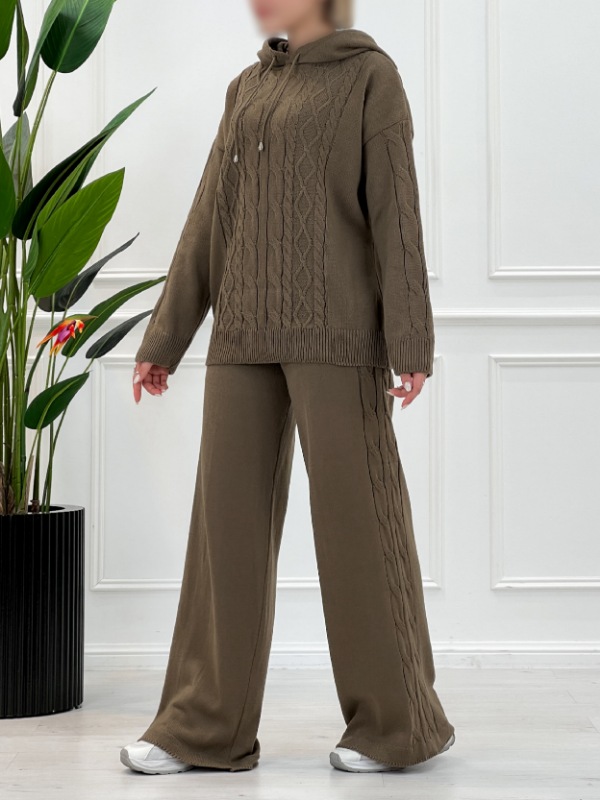 Picsart_25-10-29_17-00-56-564