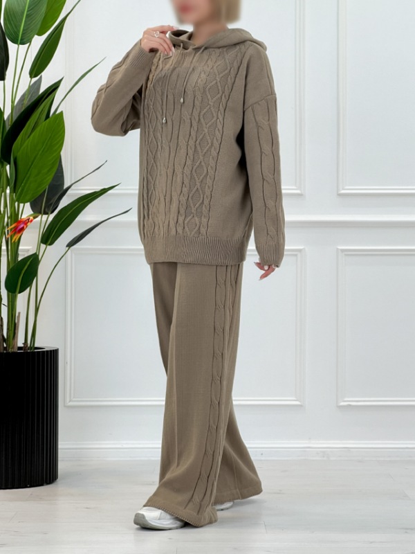 Picsart_25-11-02_15-51-35-972