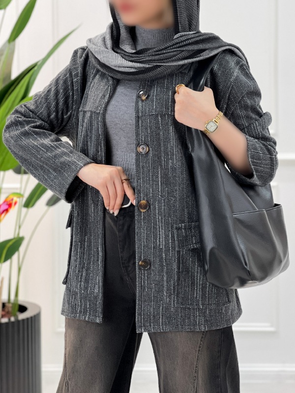 Picsart_25-11-02_18-58-38-300