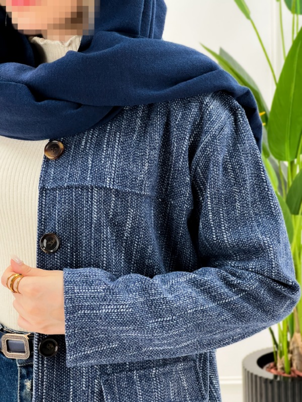 Picsart_25-11-02_19-00-44-223