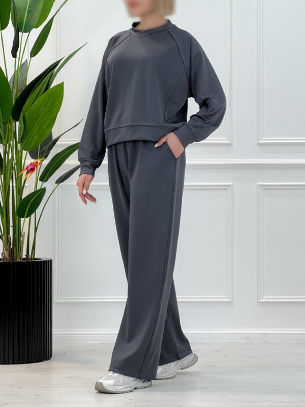 Picsart_25-11-03_21-36-19-261