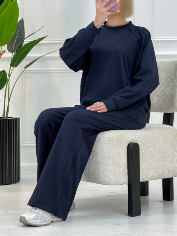 Picsart_25-11-03_21-38-07-684