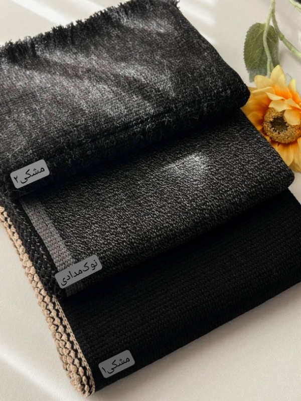 Picsart_25-11-03_21-59-34-989