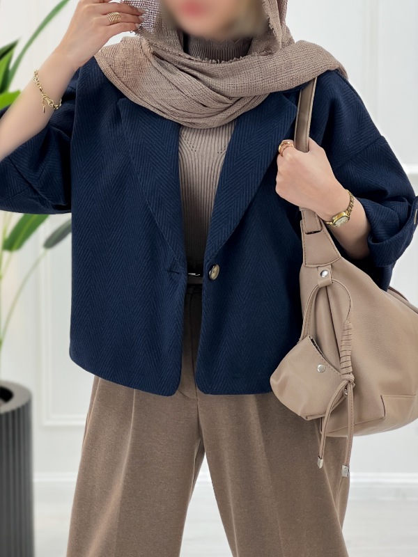 Picsart_25-11-04_16-21-52-671