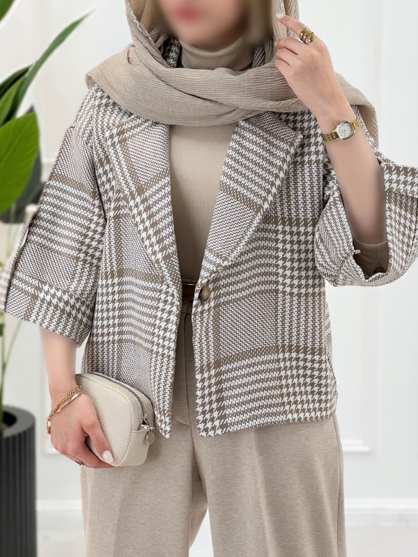 Picsart_25-11-05_15-18-41-189