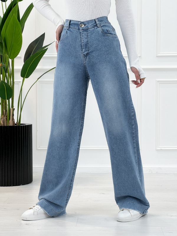 Picsart_25-11-05_17-14-11-540