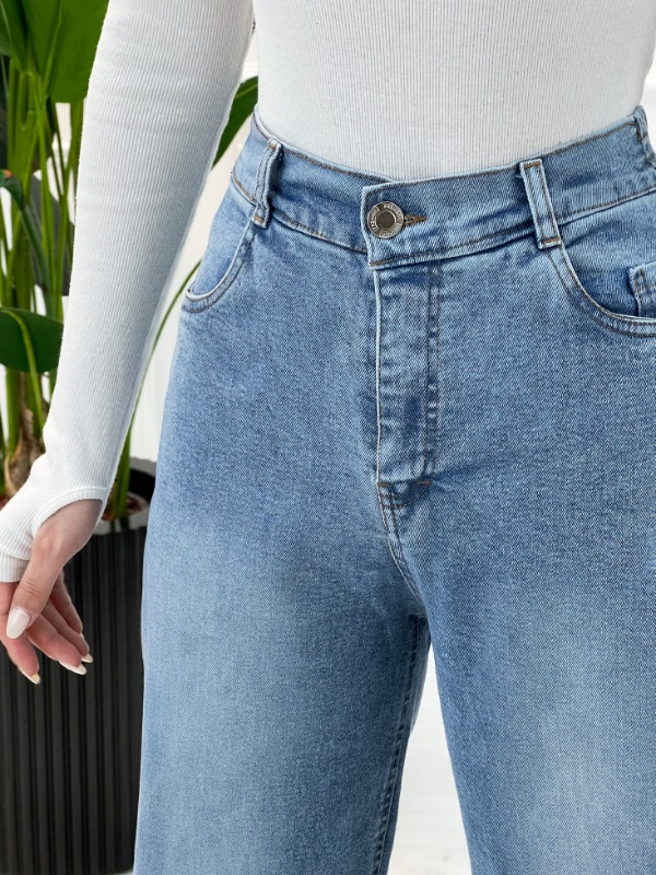 Picsart_25-11-05_17-14-22-040