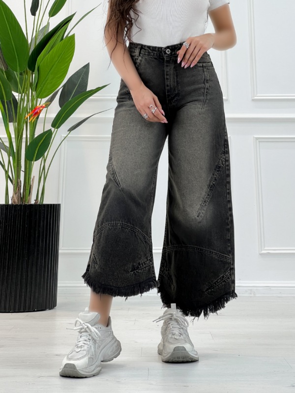 Picsart_25-11-11_19-59-31-397