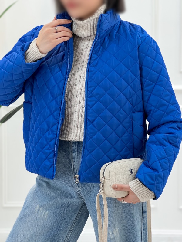 Picsart_25-11-12_16-00-59-659