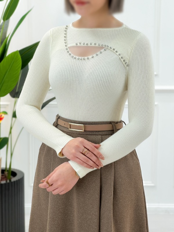 Picsart_25-11-19_18-04-22-936