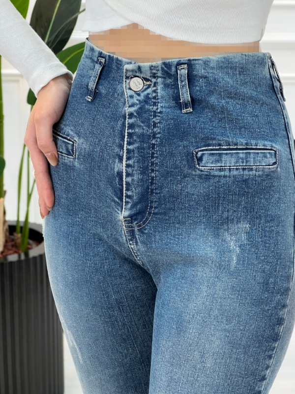 Picsart_25-11-22_17-00-08-851