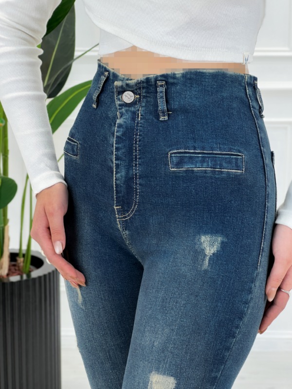 Picsart_25-11-22_17-06-45-865