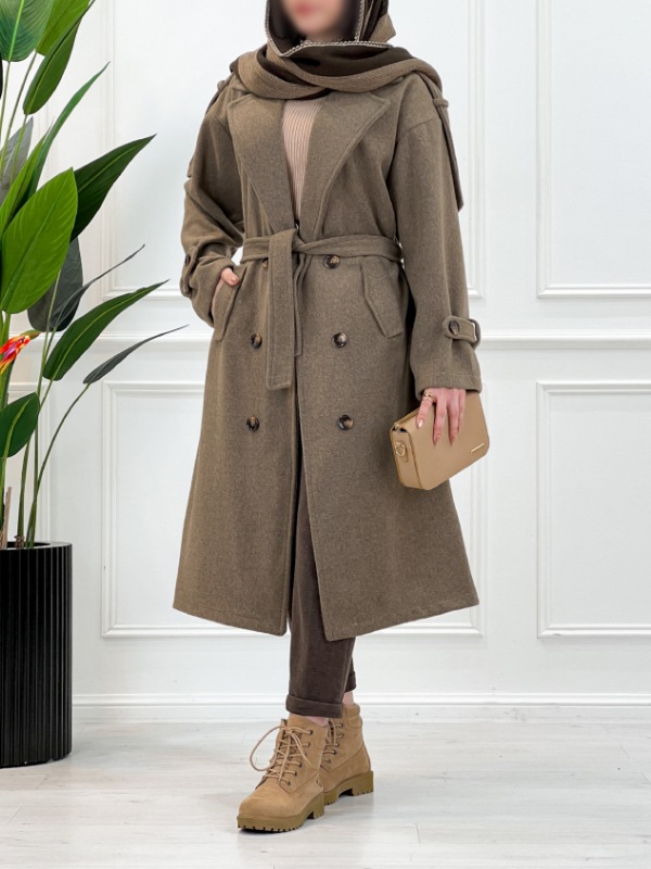 Picsart_25-11-22_18-24-20-879