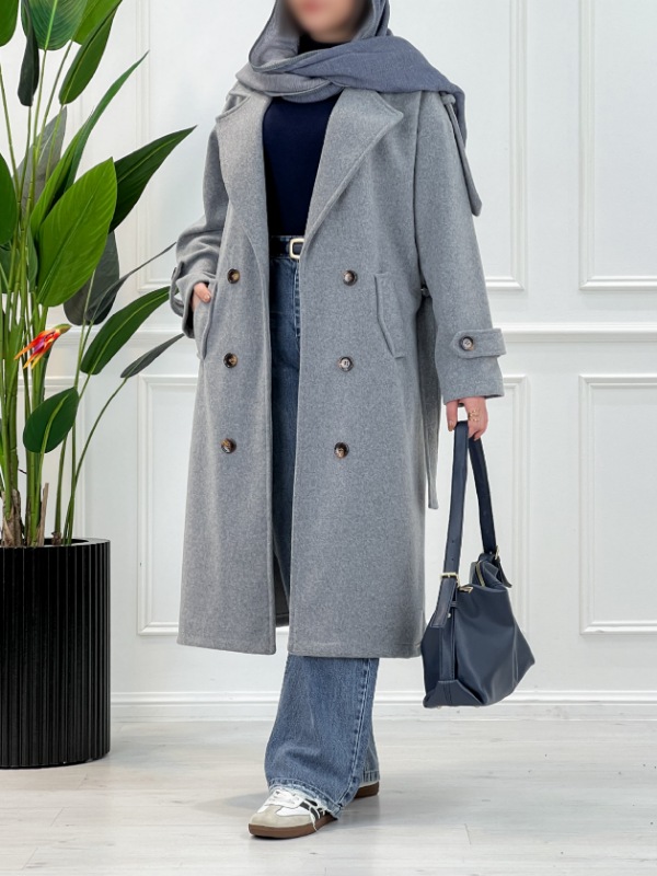 Picsart_25-11-22_18-31-33-919