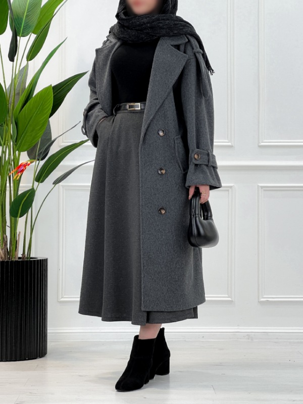 Picsart_25-11-22_18-34-00-928