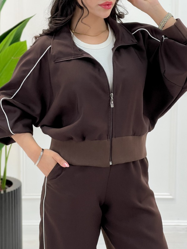 Picsart_25-11-27_16-31-01-524