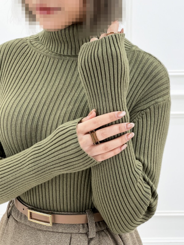 Picsart_25-12-03_01-38-37-010