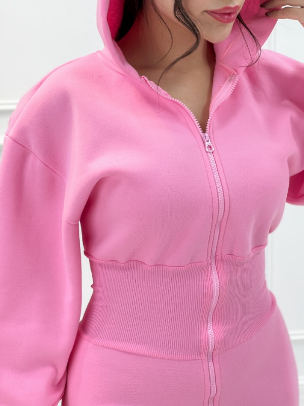 Picsart_25-12-03_02-36-20-965