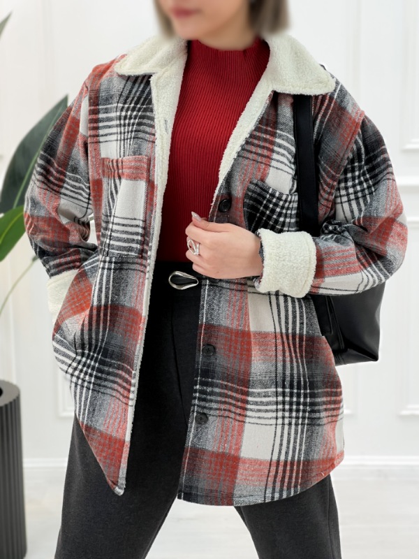 Picsart_25-12-07_23-54-28-190