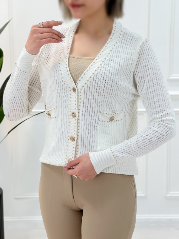 Picsart_25-12-08_23-53-22-862