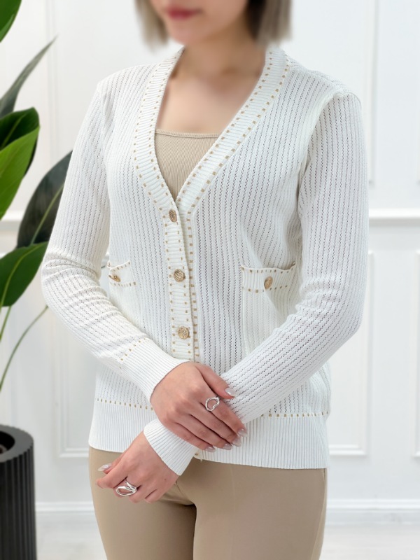 Picsart_25-12-08_23-54-38-689