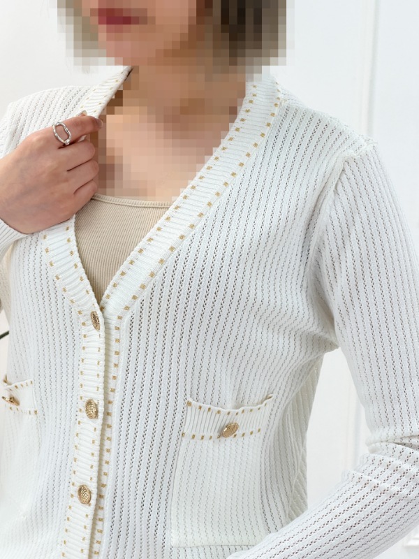 Picsart_25-12-08_23-56-00-042