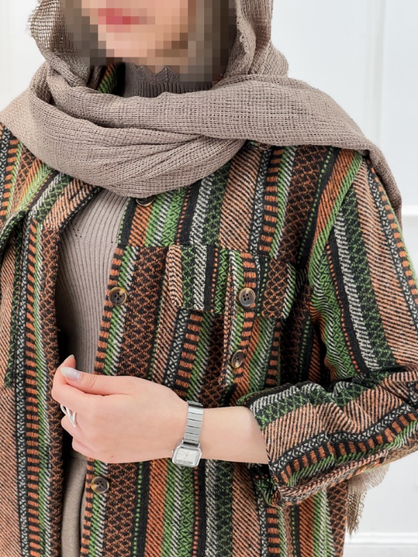 Picsart_25-12-09_17-32-48-288