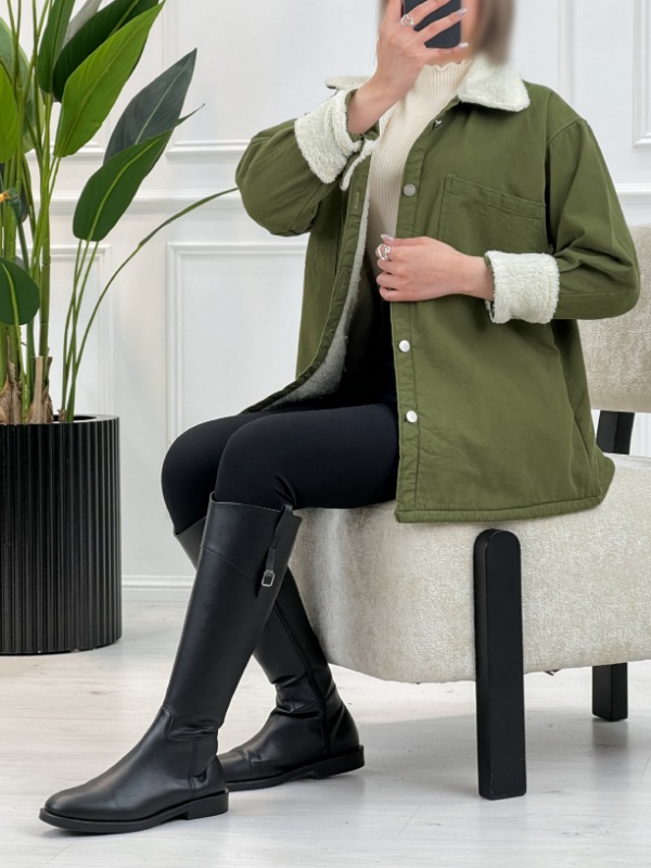 Picsart_25-12-10_01-08-32-039