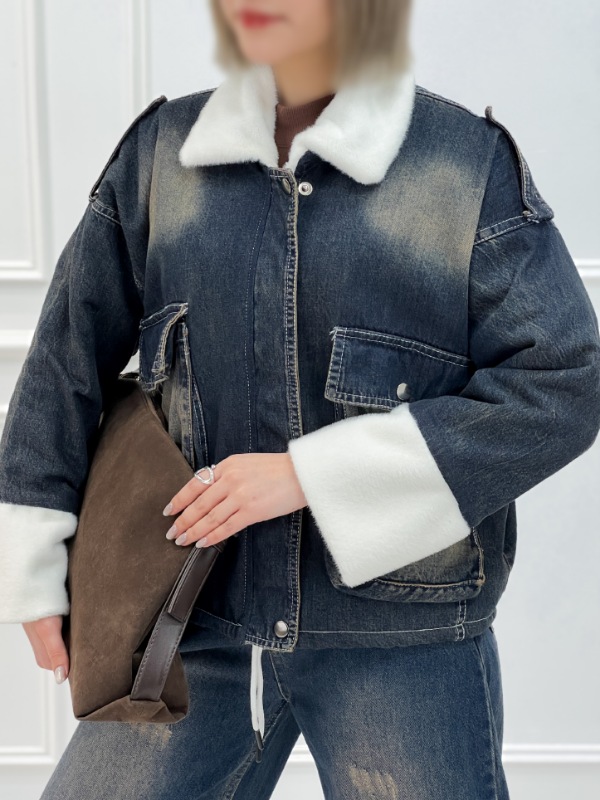 Picsart_25-12-12_11-36-50-602