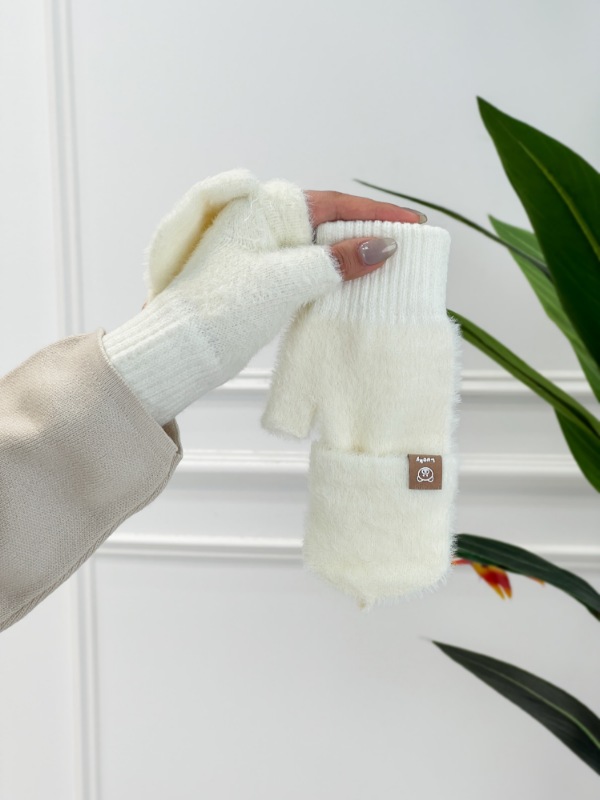 Picsart_25-12-15_16-47-51-629