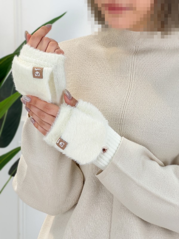 Picsart_25-12-15_16-49-19-658