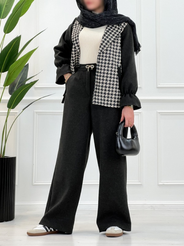 Picsart_25-12-15_22-53-05-114