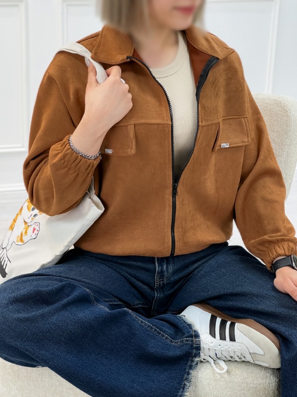 Picsart_25-12-18_10-36-22-108