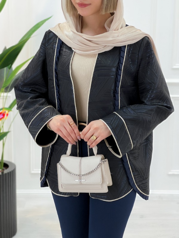 Picsart_26-02-19_14-43-50-202